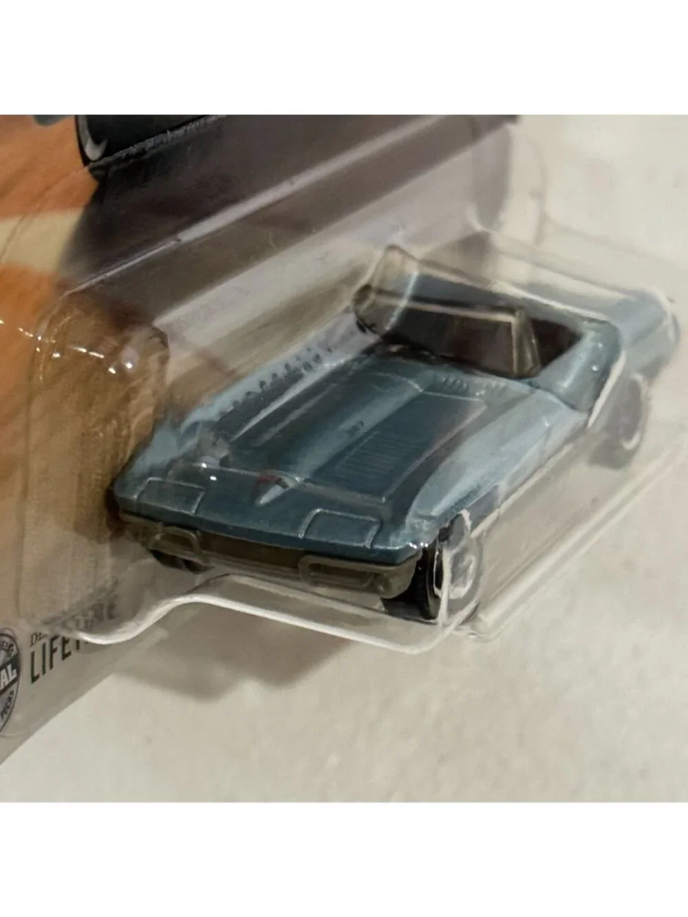Matchbox 1963 Chevy Corvette Convertible Blue Retro Classics 83/125 NOC